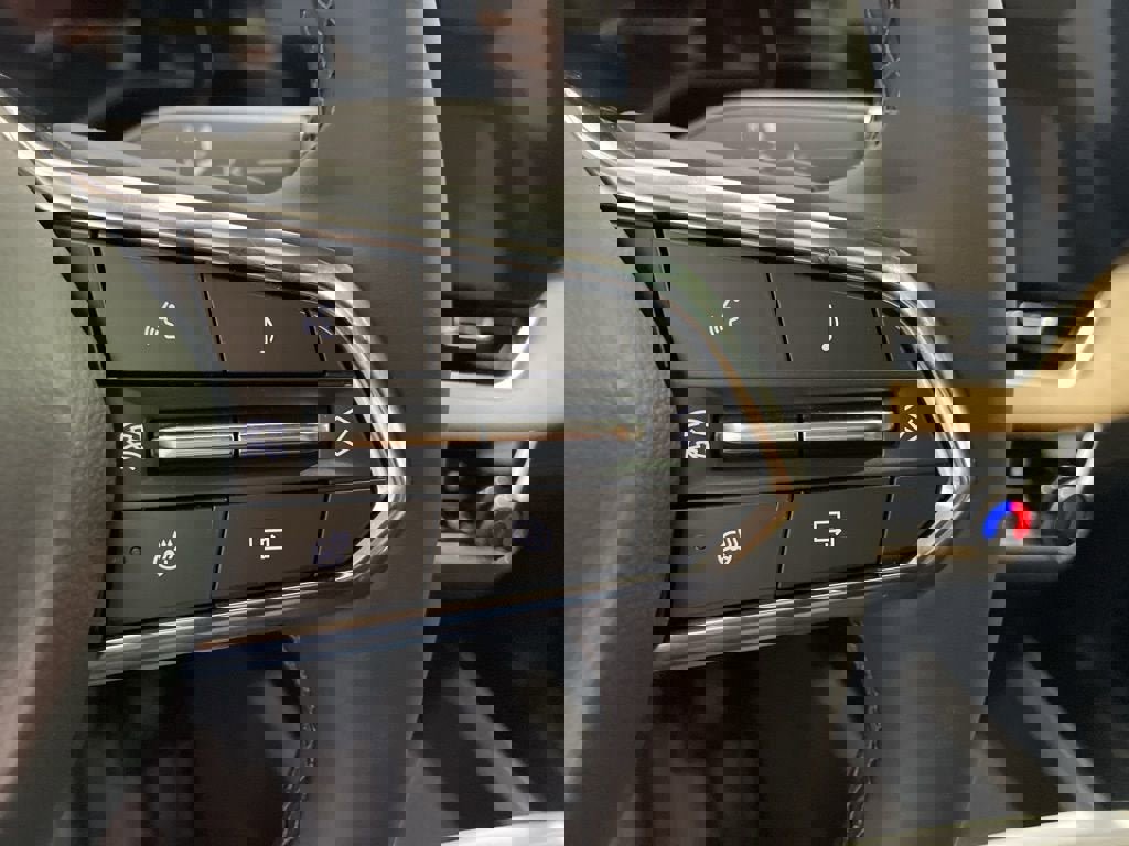 New 2026 Chevrolet Equinox ACTIV w/ Convenience Package III image 25