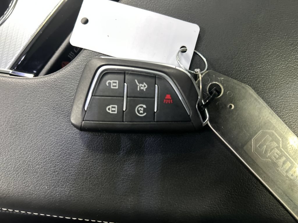 Used 2024 Cadillac Lyriq Tech AWD/4WD image 21