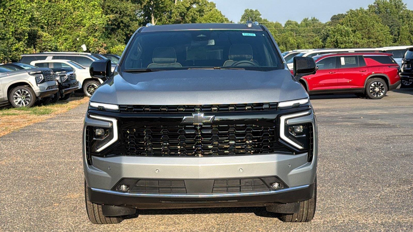 New 2026 Chevrolet Suburban Premier AWD/4WD image 2
