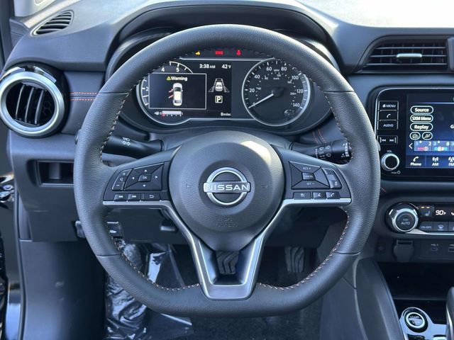 New 2025 Nissan Versa SR w/ Trunk Package FWD image 18
