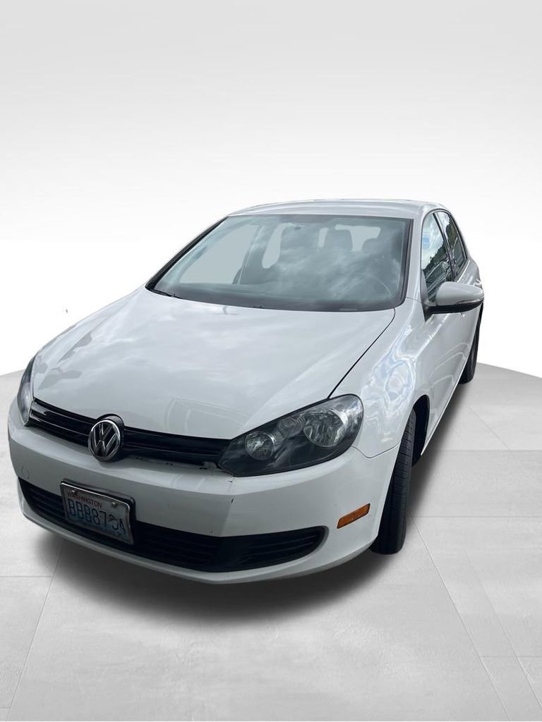 Used 2014 Volkswagen Golf 4-Door image 10