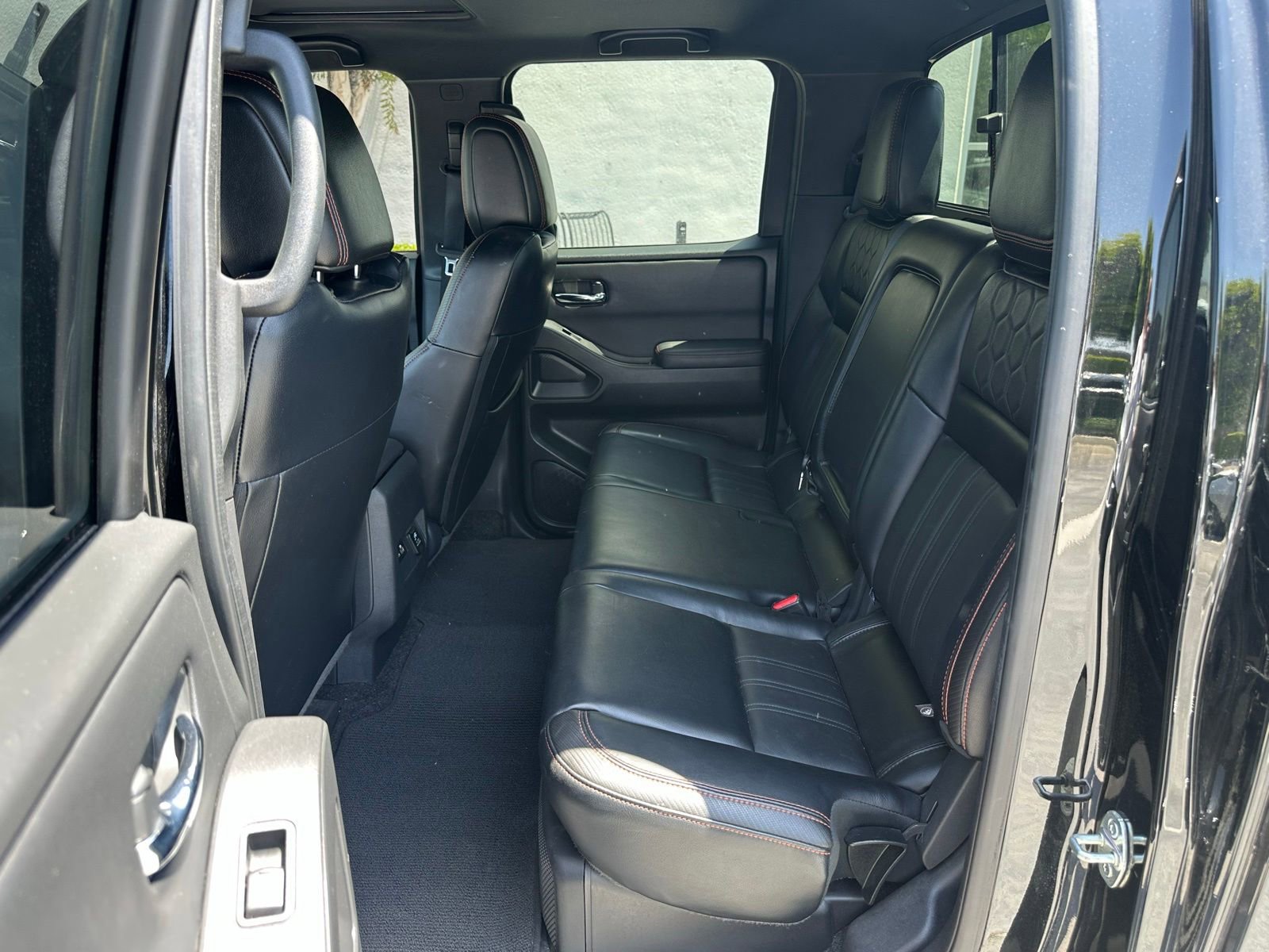 Used 2023 Nissan Frontier Pro-X w/ Pro-X Premium Package RWD image 7