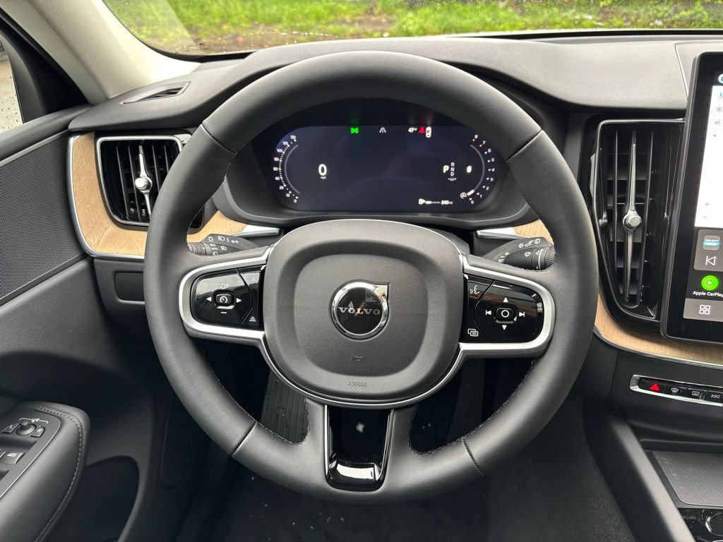 New 2026 Volvo XC60 B5 Core w/ Protection Package Premier AWD/4WD image 11