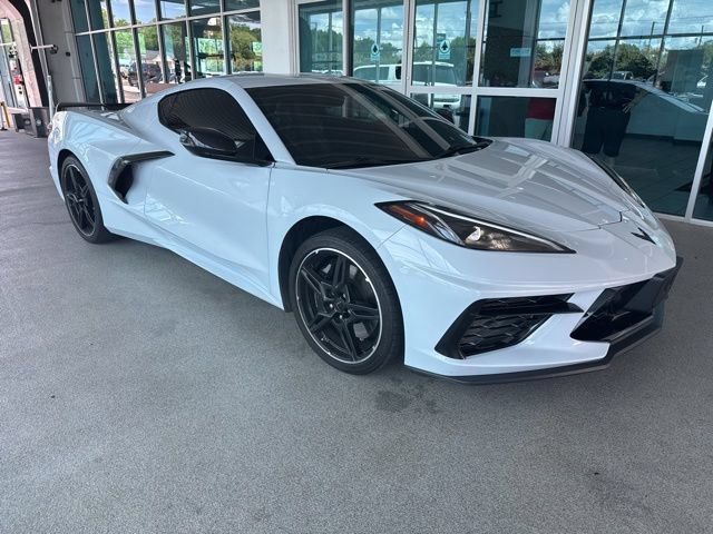Used 2022 Chevrolet Corvette Stingray Preferred Cpe w/ Z51 Performance Package RWD image 5