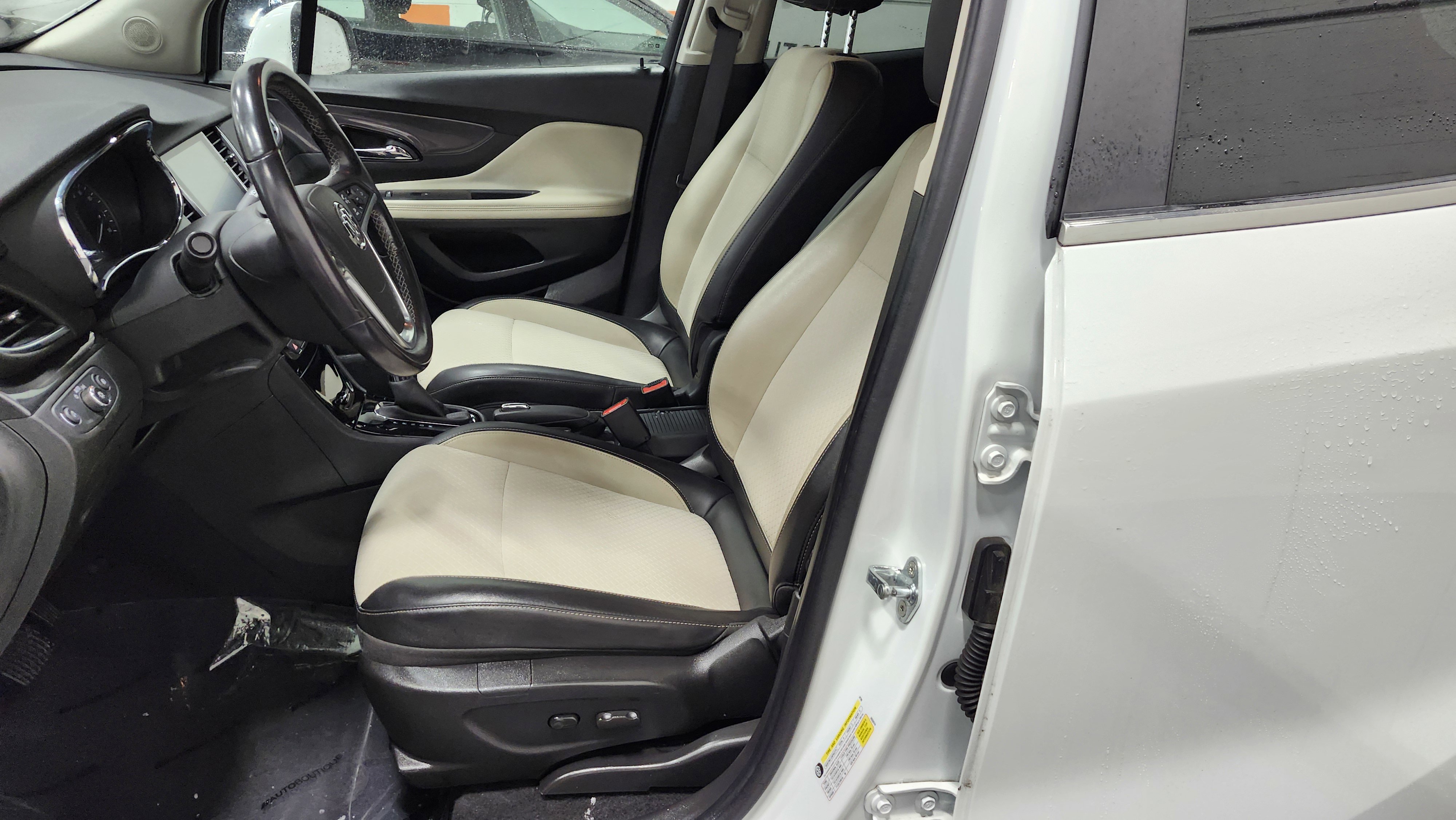 Used 2020 Buick Encore Sport Touring w/ Safety Package image 24