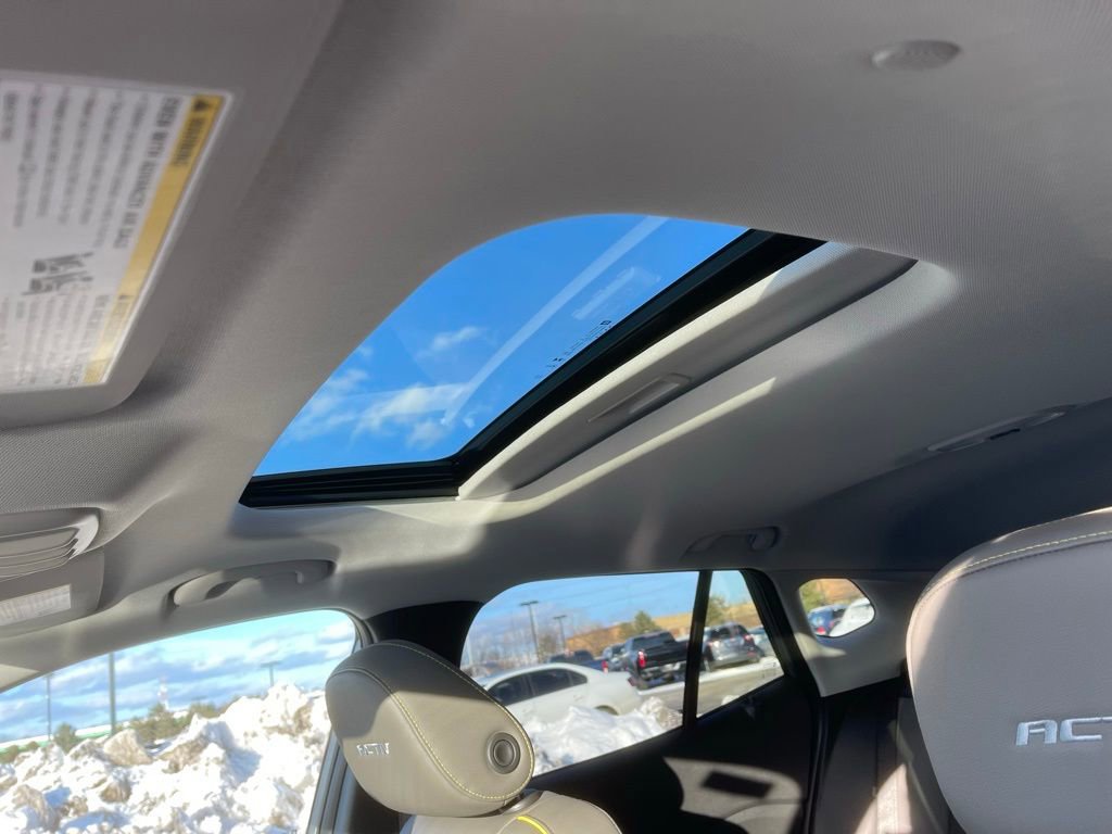New 2026 Chevrolet Trax ACTIV w/ Sunroof Package image 12