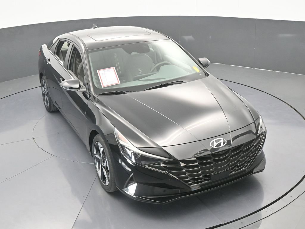 Used 2022 Hyundai Elantra SEL w/ Convenience + Premium Package image 53