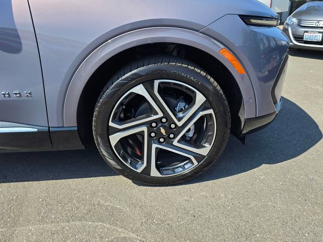 New 2025 Chevrolet Equinox EV LT w/ Active Safety Package 3 image 9