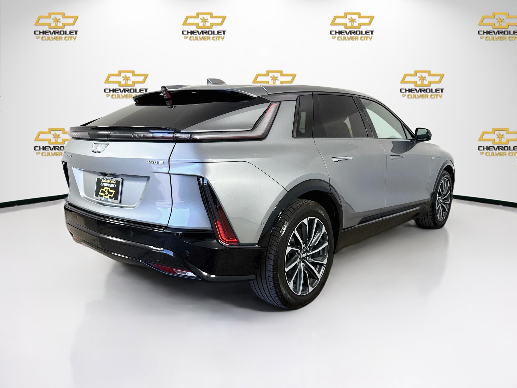 Used 2024 Cadillac Lyriq Sport RWD image 8