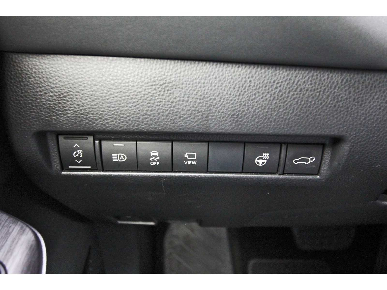 Used 2021 Toyota Venza Limited w/ Advanced Technology Package AWD/4WD image 17