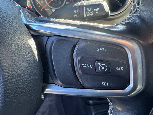 Used 2020 Jeep Gladiator Overland AWD/4WD image 6
