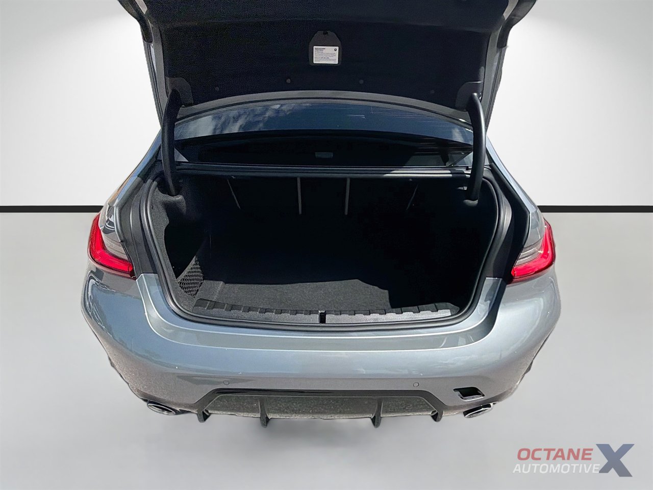 Used 2023 BMW 330i Sedan w/ M Sport Package RWD image 27