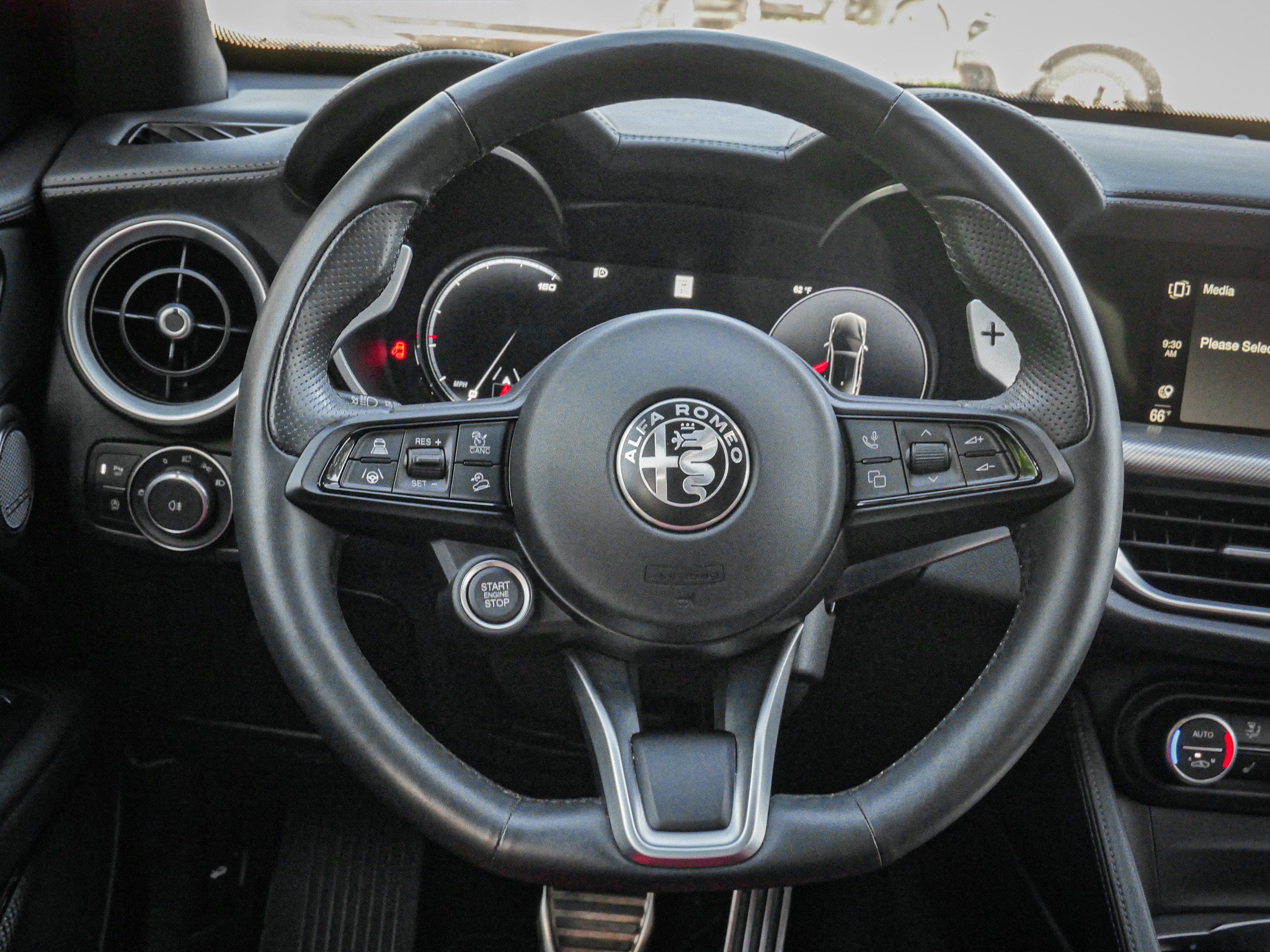 Used 2024 Alfa Romeo Stelvio Veloce image 18