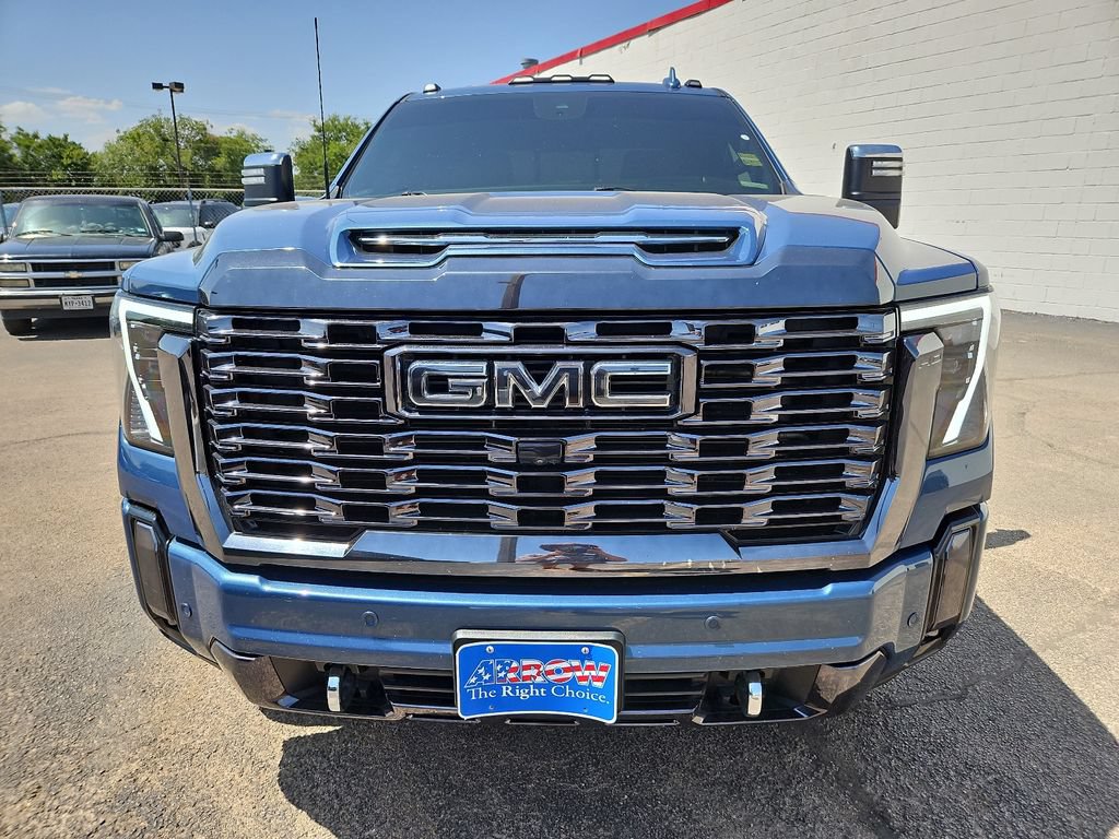 Used 2024 GMC Sierra 2500 Denali Ultimate w/ Max Trailering Package AWD/4WD image 3