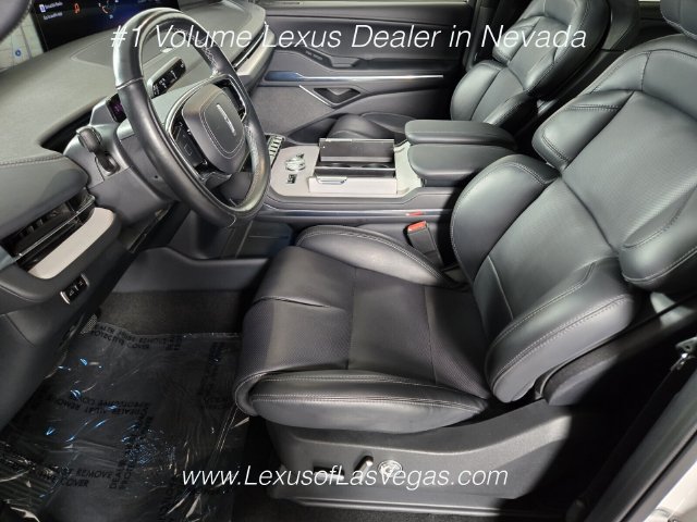 Used 2026 Lincoln Navigator Reserve w/ Jet Appearance Package AWD/4WD image 13
