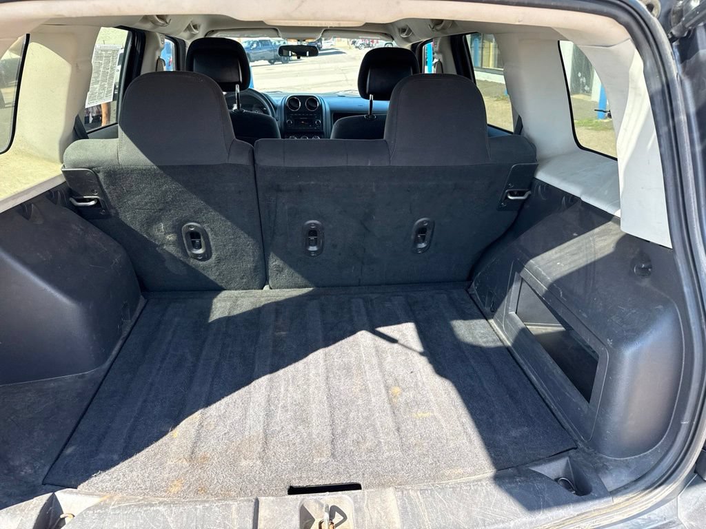 Used 2014 Jeep Patriot Sport w/ Power Value Group AWD/4WD image 30