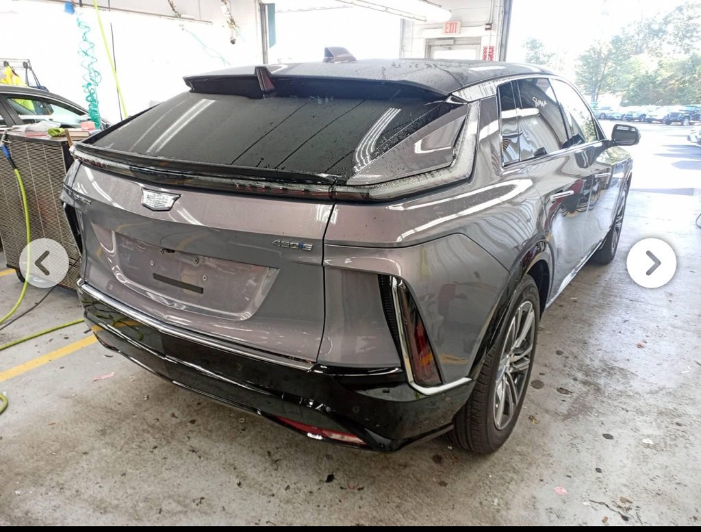 Used 2024 Cadillac Lyriq Luxury w/ LPO, Floor Liner Package image 6