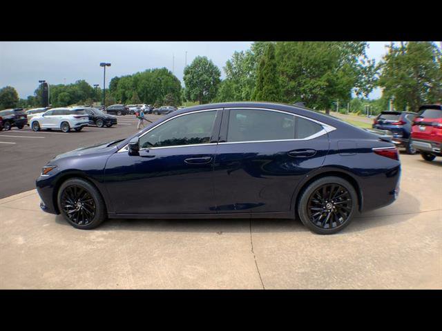 Certified 2025 Lexus ES 300h Ultra Luxury w/ Accessory Package (Z2) FWD image 5