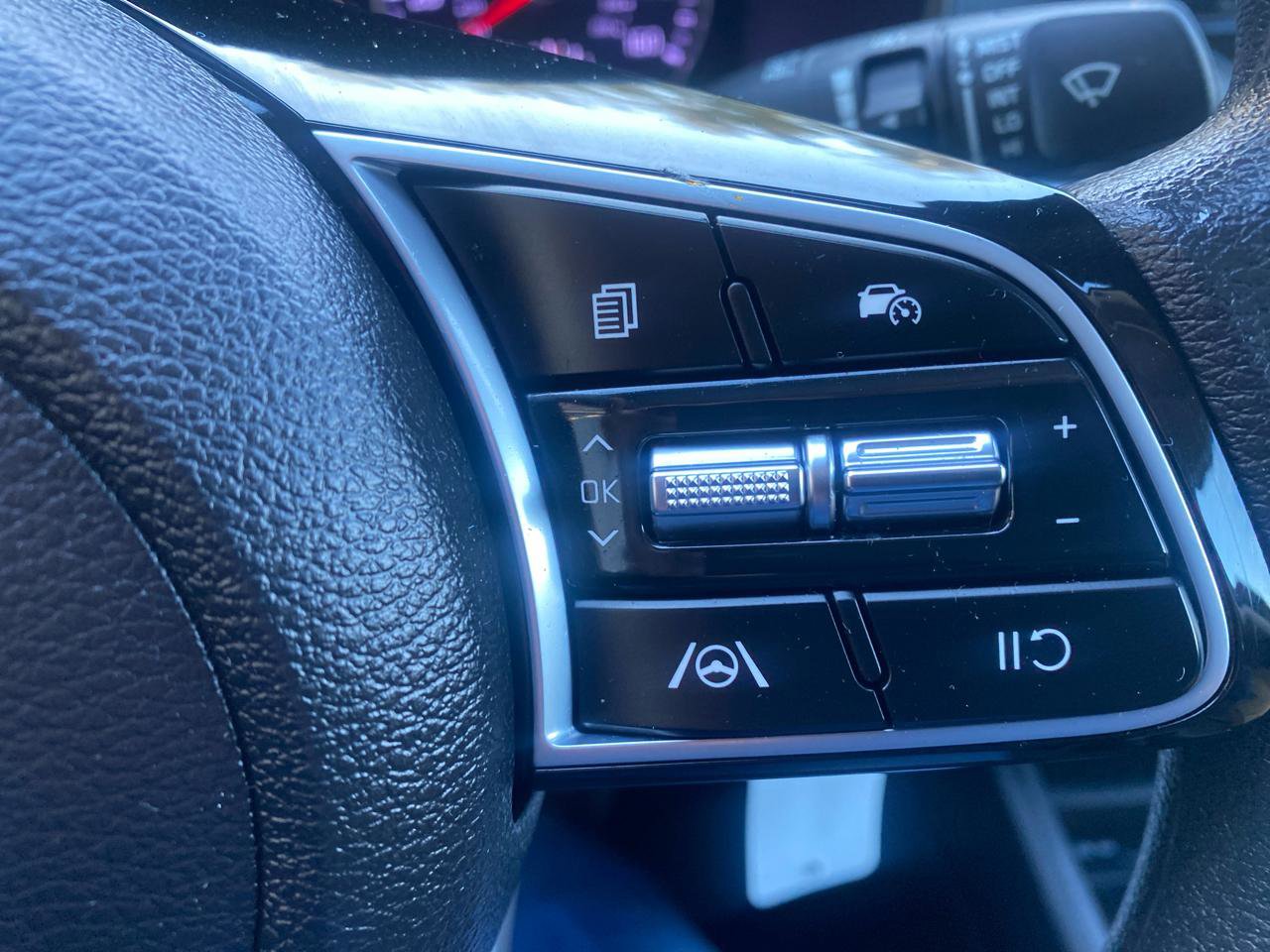 Used 2023 Kia Forte LX image 11