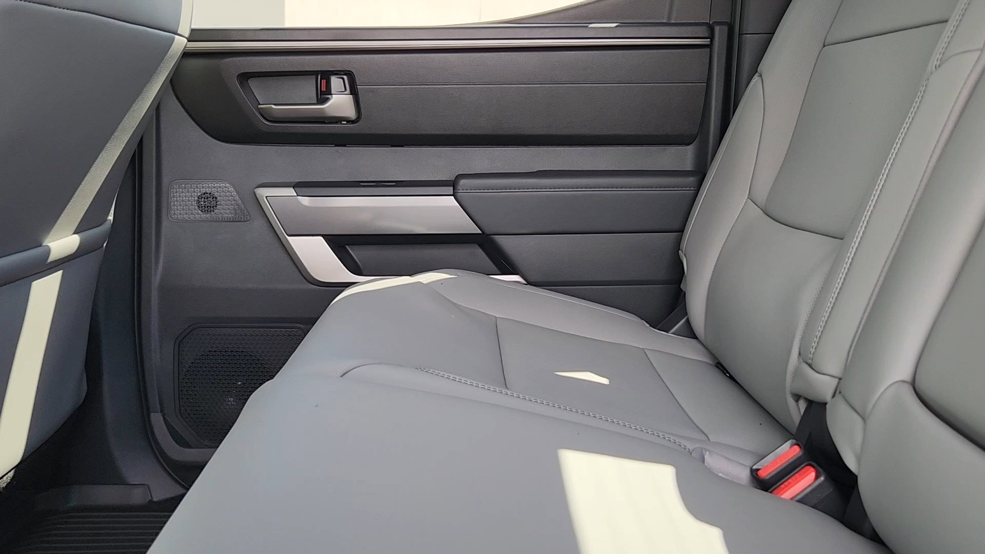 New 2026 Toyota Tundra SR5 AWD/4WD image 15
