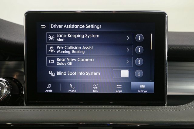 Used 2022 Lincoln Corsair AWD w/ Premium Package image 25