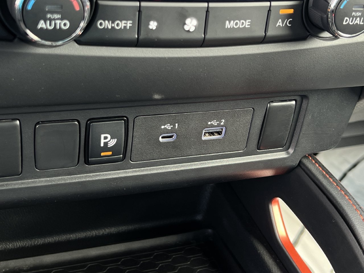 Used 2024 Nissan Frontier PRO-4X w/ Technology Package AWD/4WD image 23