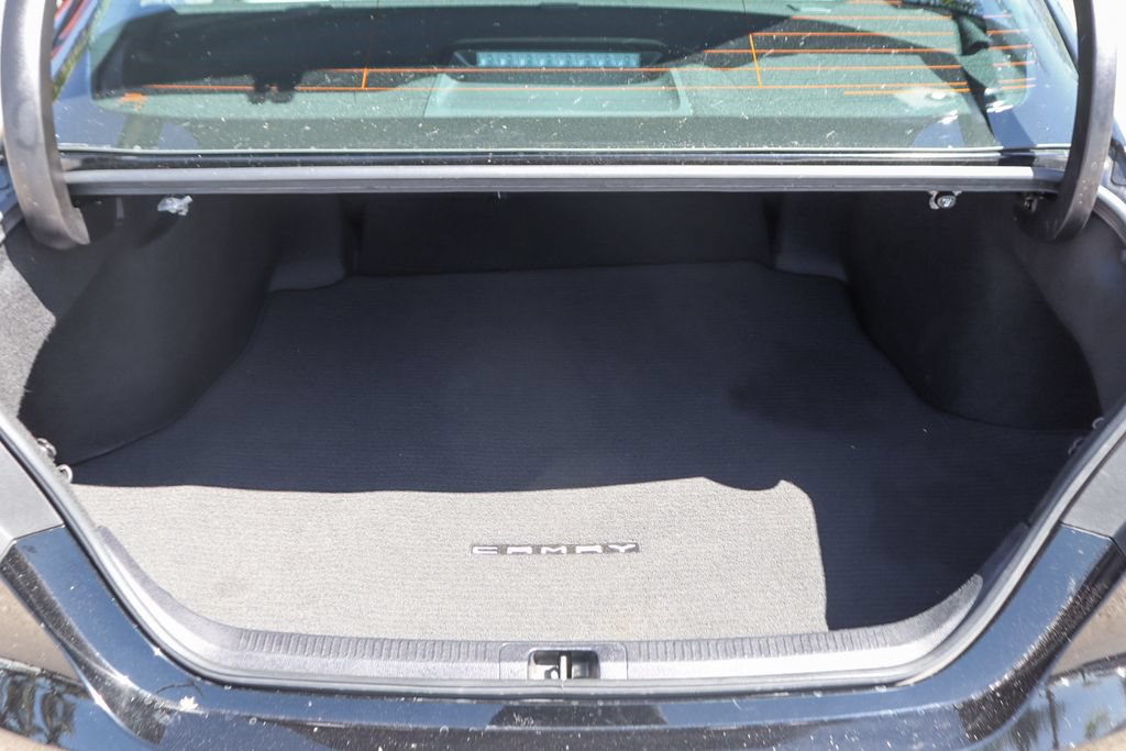 Used 2023 Toyota Camry XLE FWD image 8