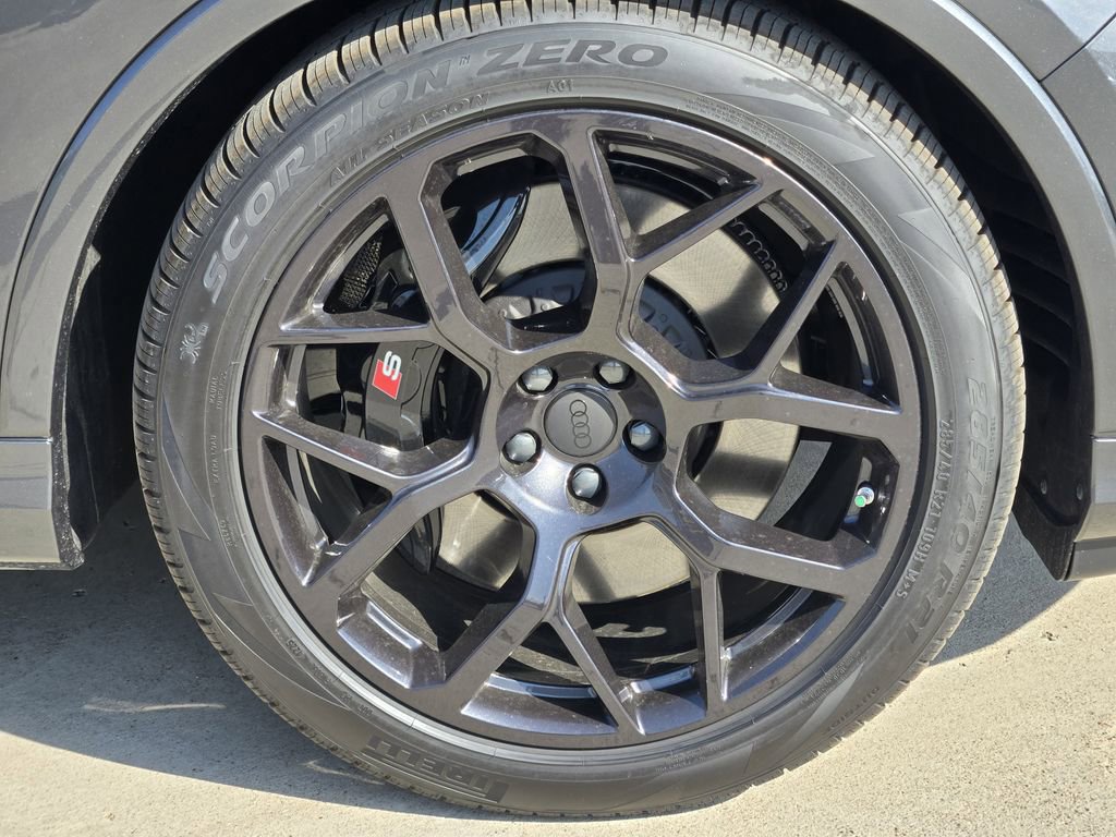 New 2026 Audi SQ7 Premium Plus image 15