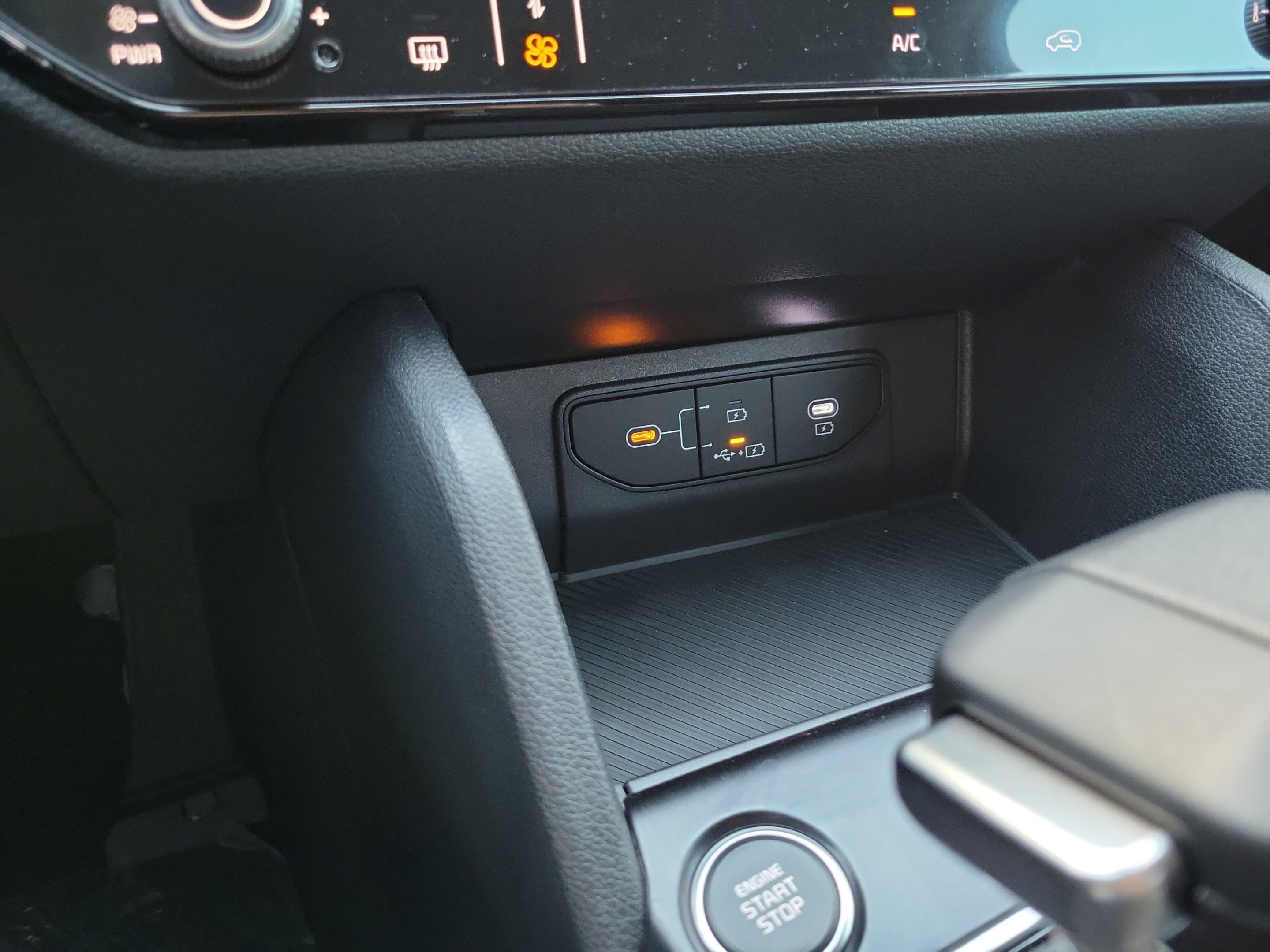 New 2027 Kia Sportage LX FWD image 22