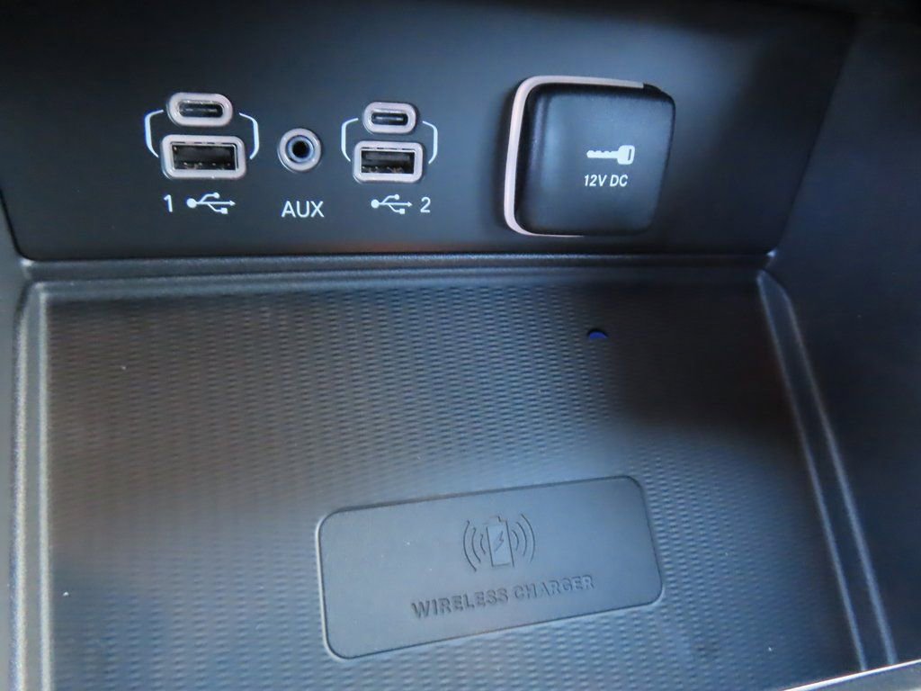 New 2025 Jeep Grand Cherokee Limited w/ Luxury Tech Group II image 12