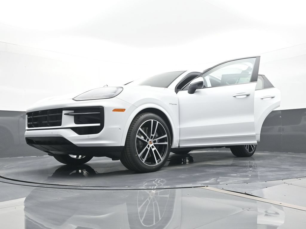 New 2026 Porsche Cayenne E-Hybrid Coupe AWD/4WD image 31