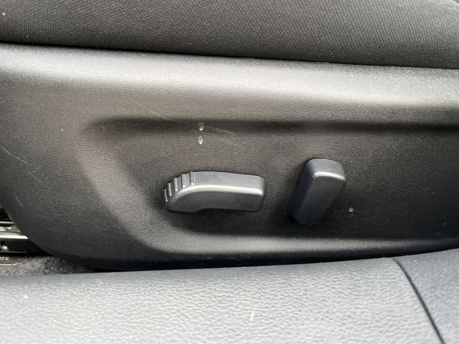 Used 2025 Nissan Altima 2.5 SV image 23