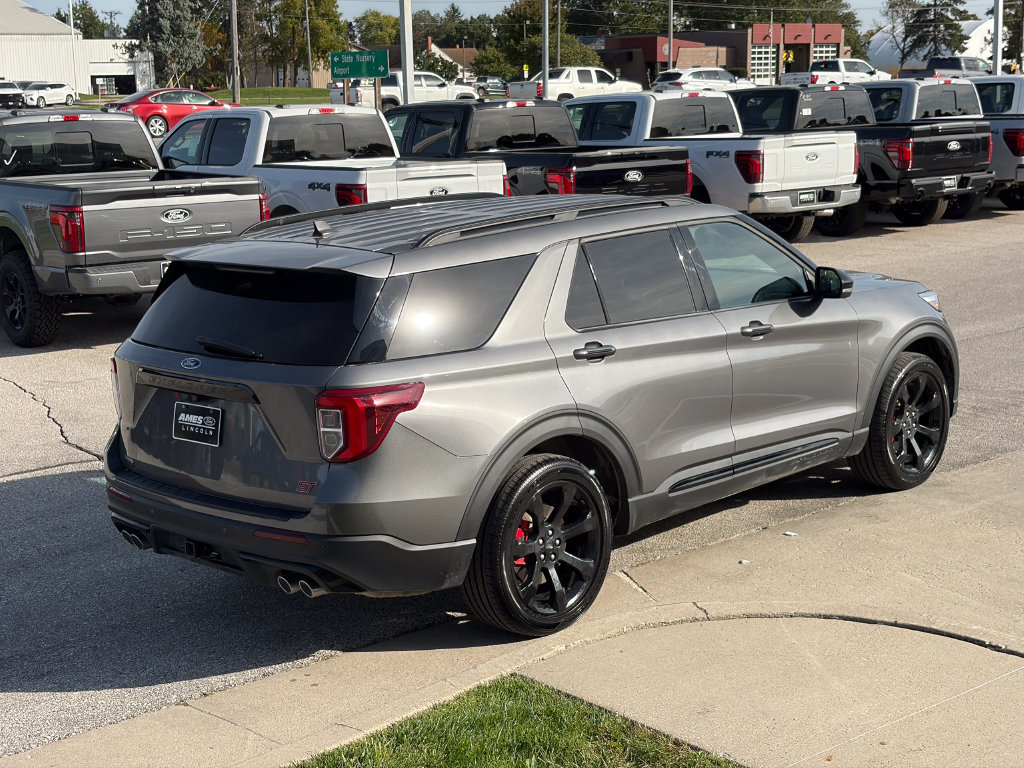 Certified 2023 Ford Explorer ST w/ Equipment Group 401A AWD/4WD image 6
