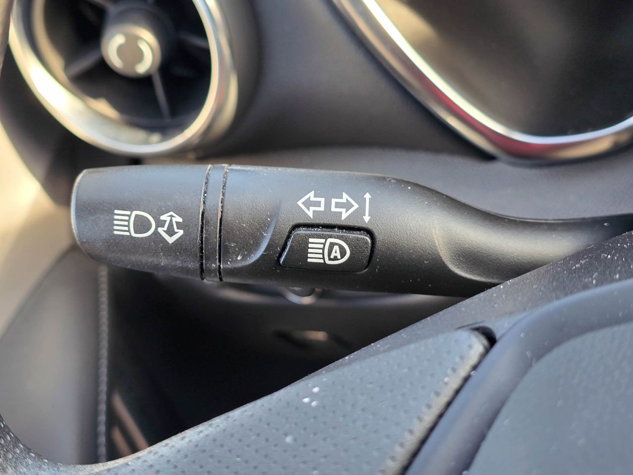 Used 2022 Chevrolet Blazer LT FWD image 20