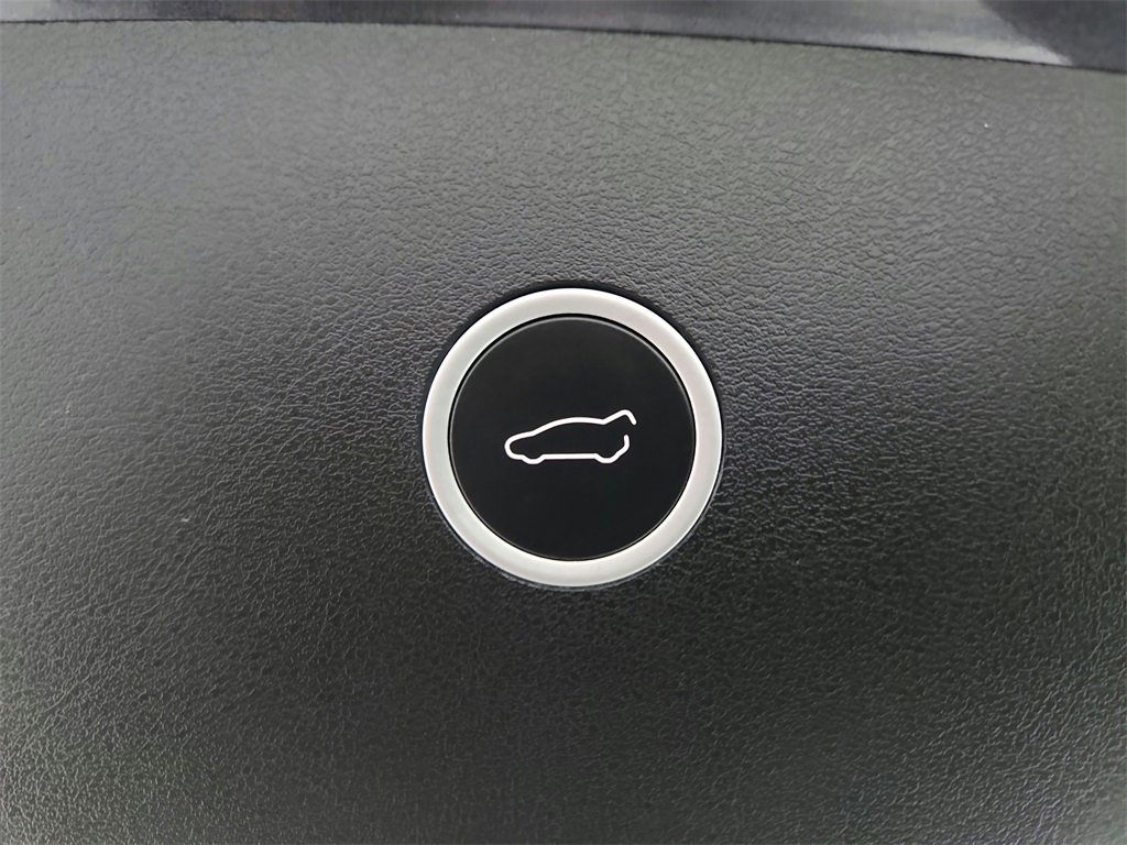 Used 2020 Tesla Model X Long Range image 29