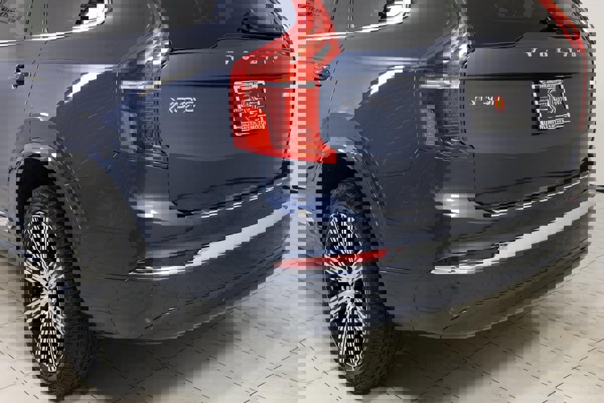 Used 2023 Volvo XC90 T8 Ultimate image 50