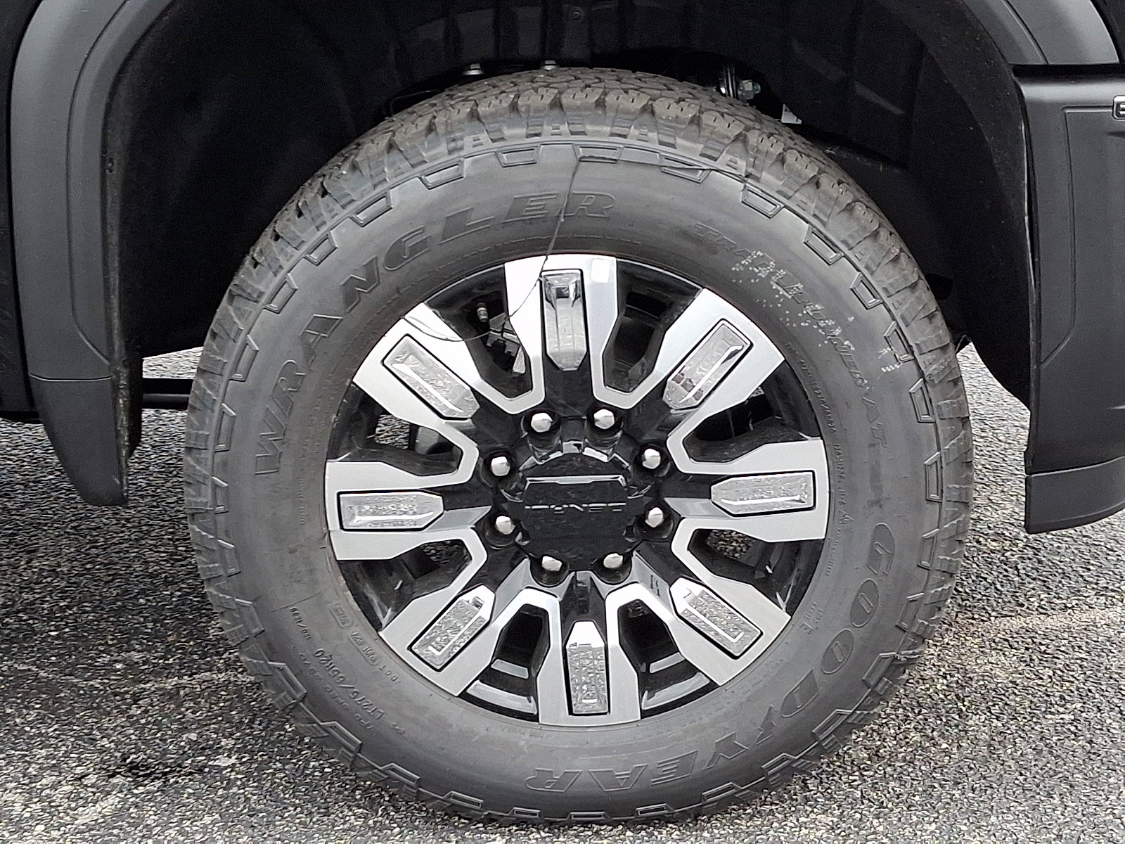 New 2026 GMC Sierra 2500 Denali w/ Denali Reserve Package image 10