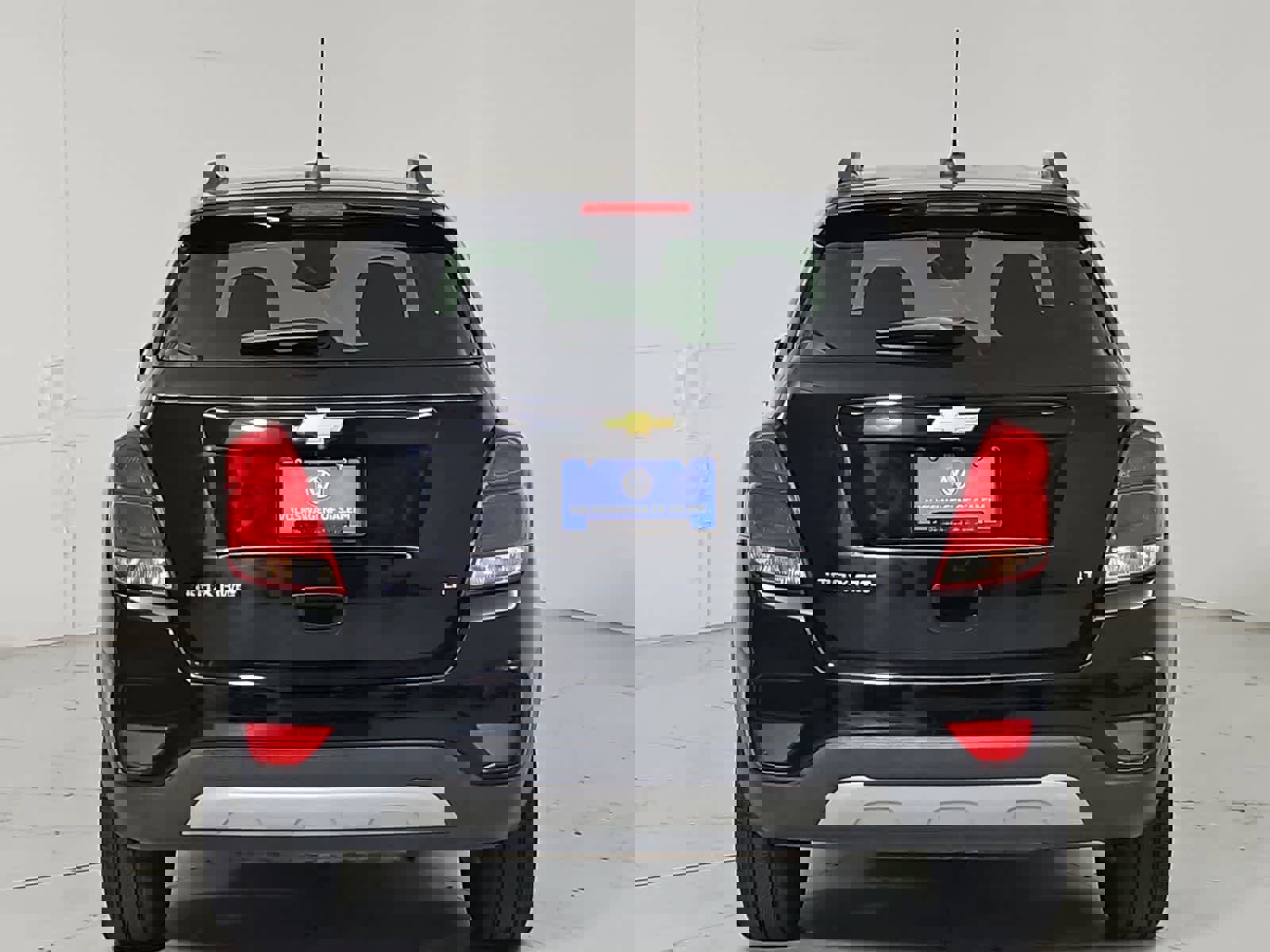 Used 2020 Chevrolet Trax LT w/ Sun & Sound Package AWD/4WD image 5