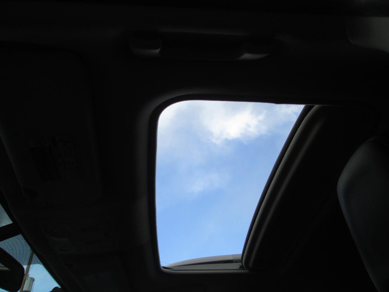 Used 2013 Toyota RAV4 Limited image 34