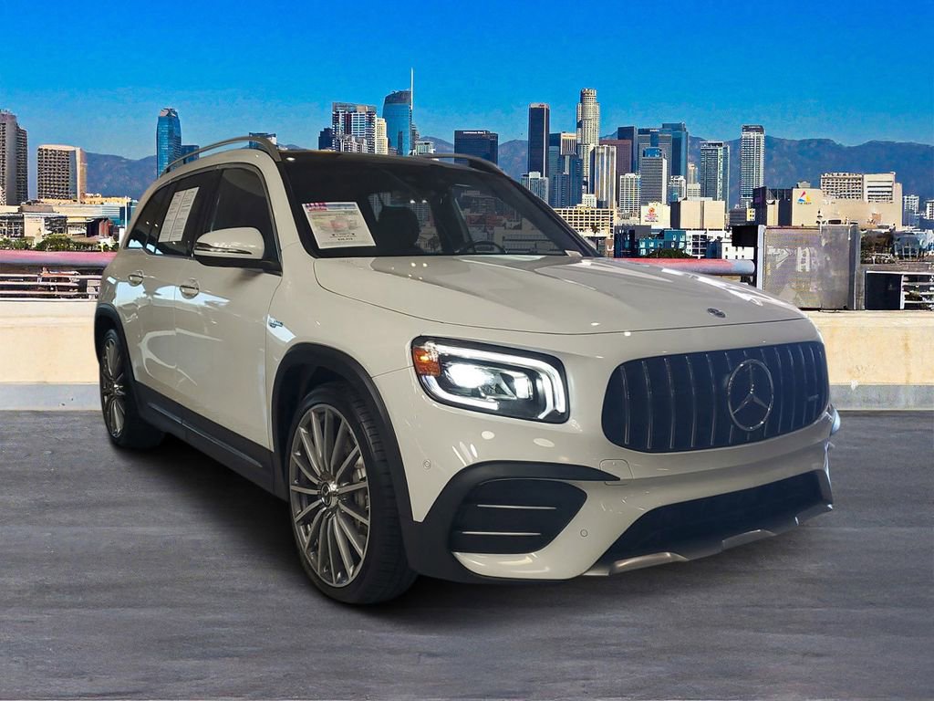 Used 2022 Mercedes-Benz GLB 35 AMG 4MATIC image 3