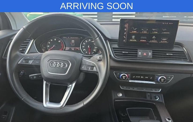 Used 2023 Audi Q5 2.0T Premium w/ Convenience Package image 4