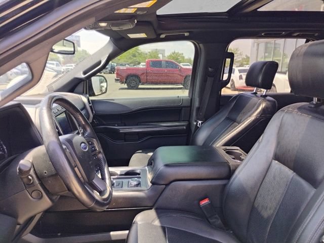 Used 2020 Ford Expedition Max XLT w/ Equipment Group 202A AWD/4WD image 16
