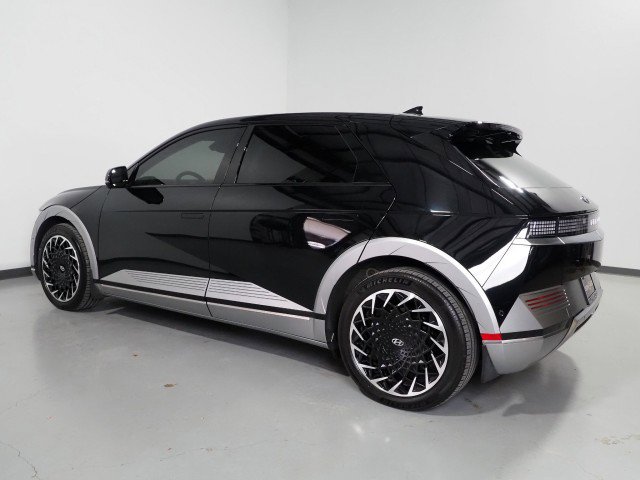 Used 2023 Hyundai Ioniq 5 Limited image 8