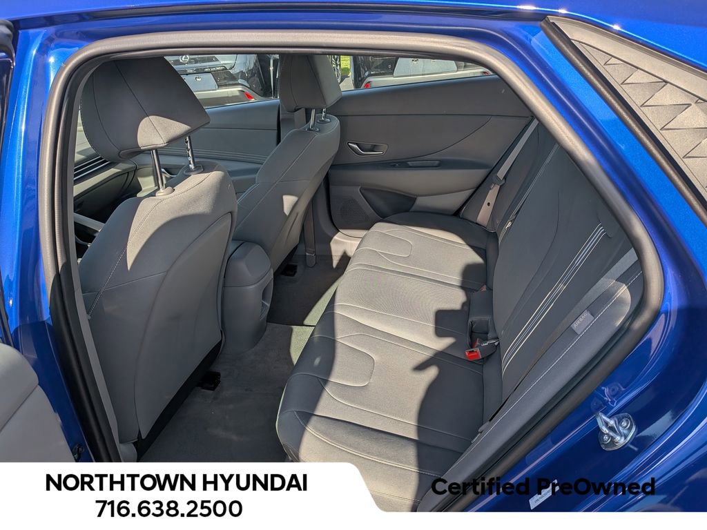 Used 2025 Hyundai Elantra Sport FWD image 30