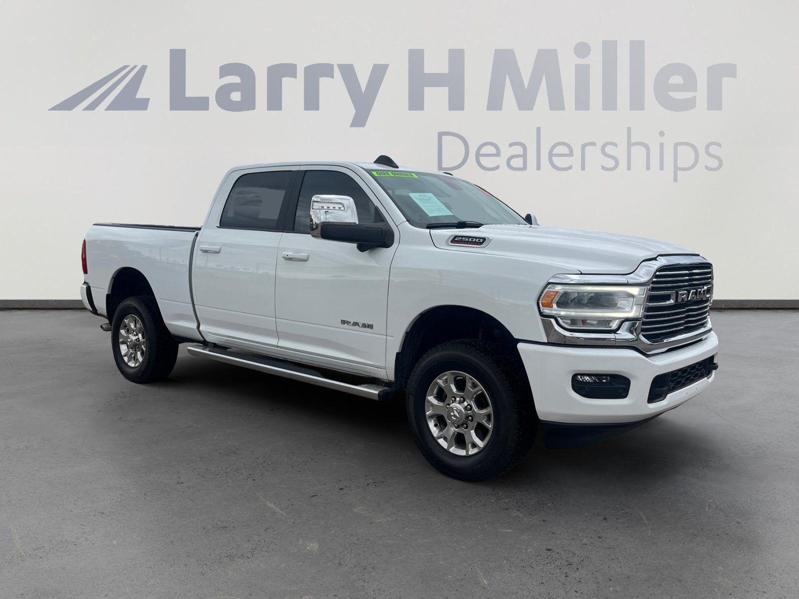 Used 2024 RAM 2500 Laramie w/ Towing Technology Group AWD/4WD image 7