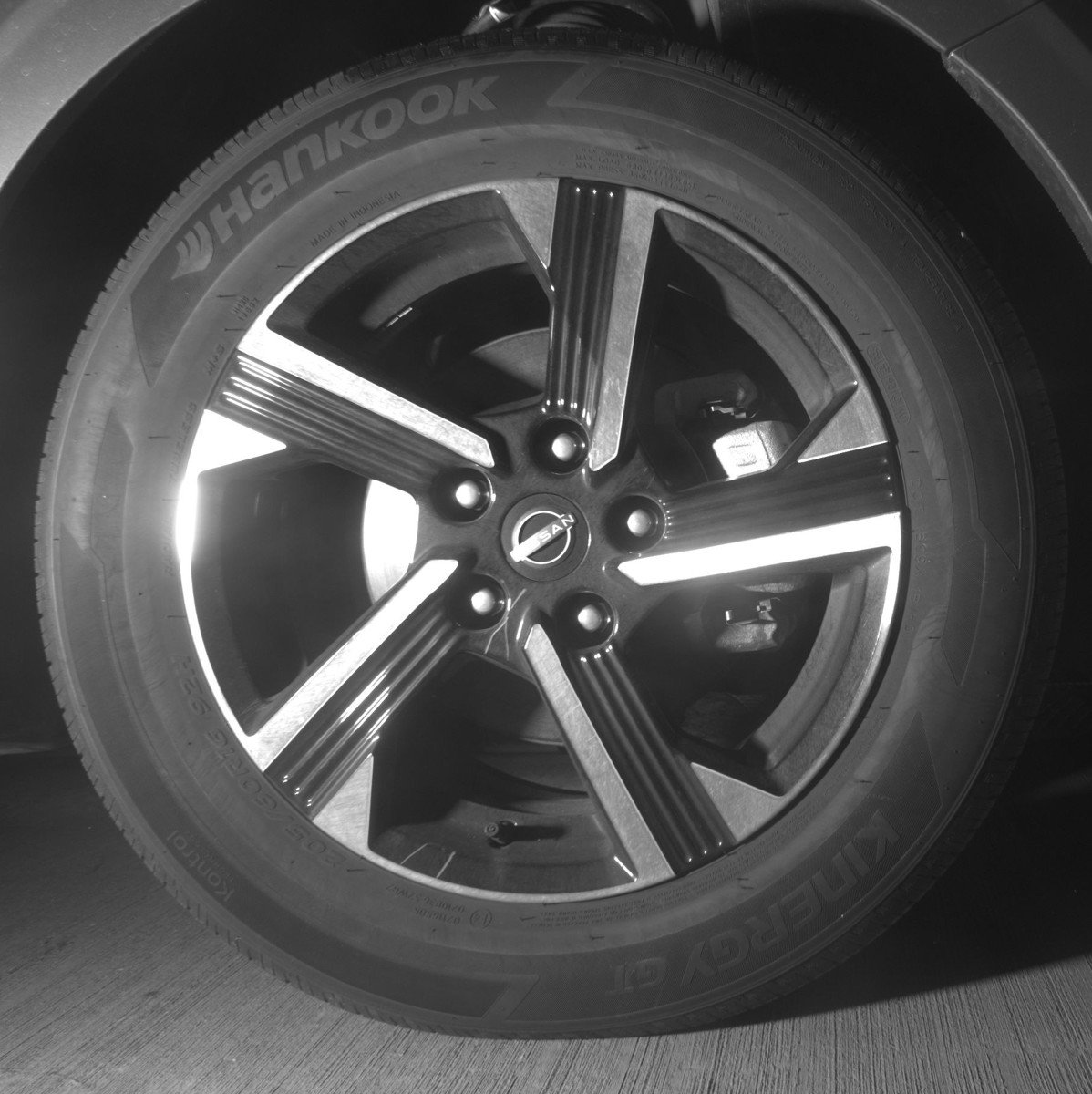 Used 2025 Nissan Sentra SV image 13