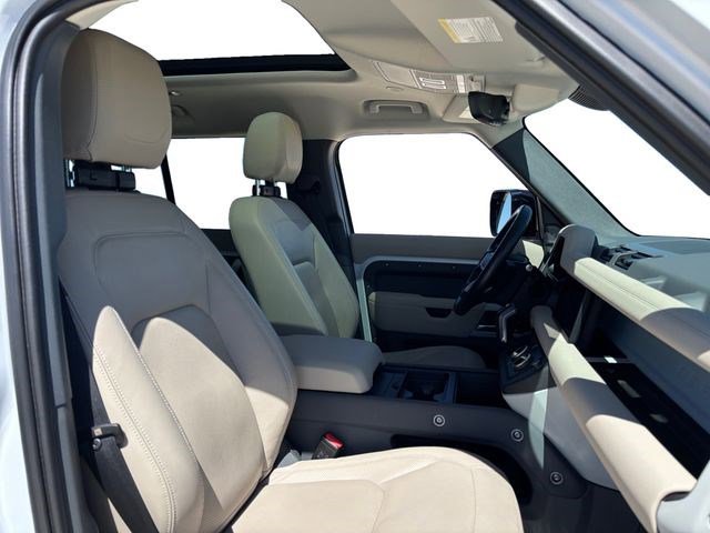 Used 2023 Land Rover Defender 110 SE image 19