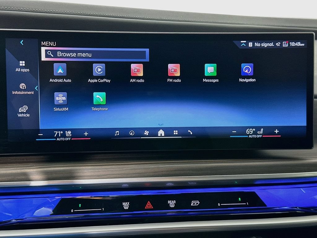 Certified 2025 BMW 740i w/ Premium Package RWD image 15
