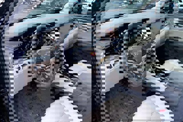 Used 2023 Cadillac XT5 Premium Luxury image 14