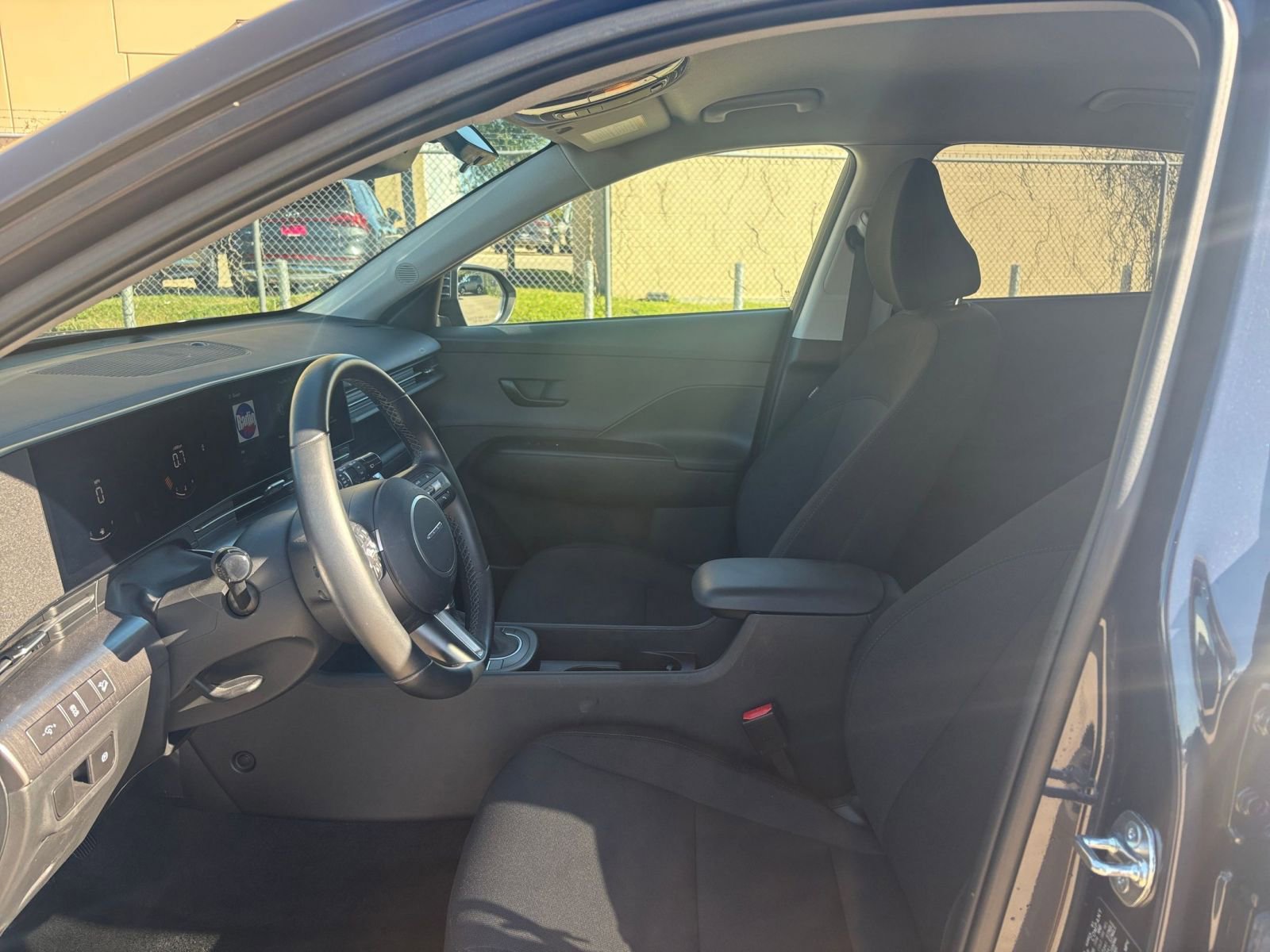 Used 2025 Hyundai Kona SEL image 24